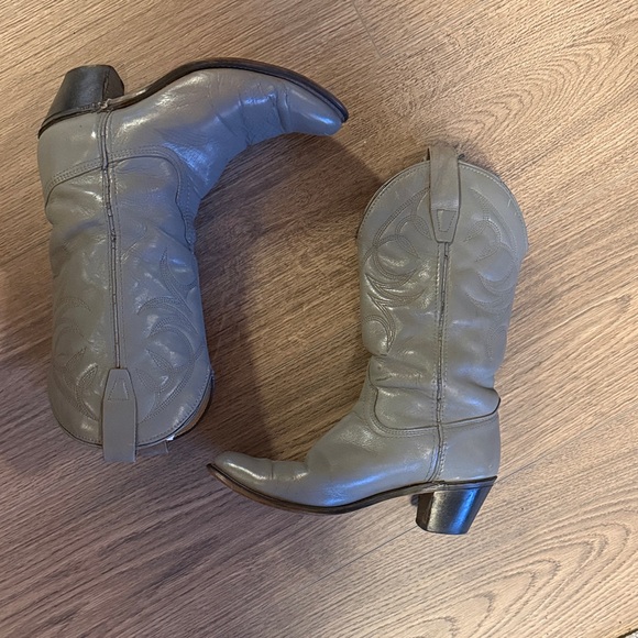 Wrangler Shoes - Wrangler Gray Heeled Boots